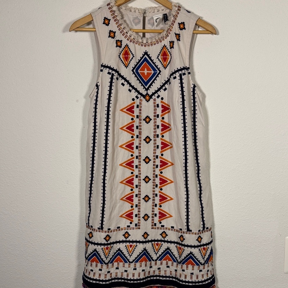 Anthropologie Akemi +Kin size 2 Embroidered Mini Dress - Picture 2 of 11